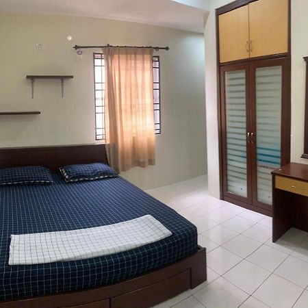 Awani Homestay Seberang Jaya Permatang Janggus Buitenkant foto