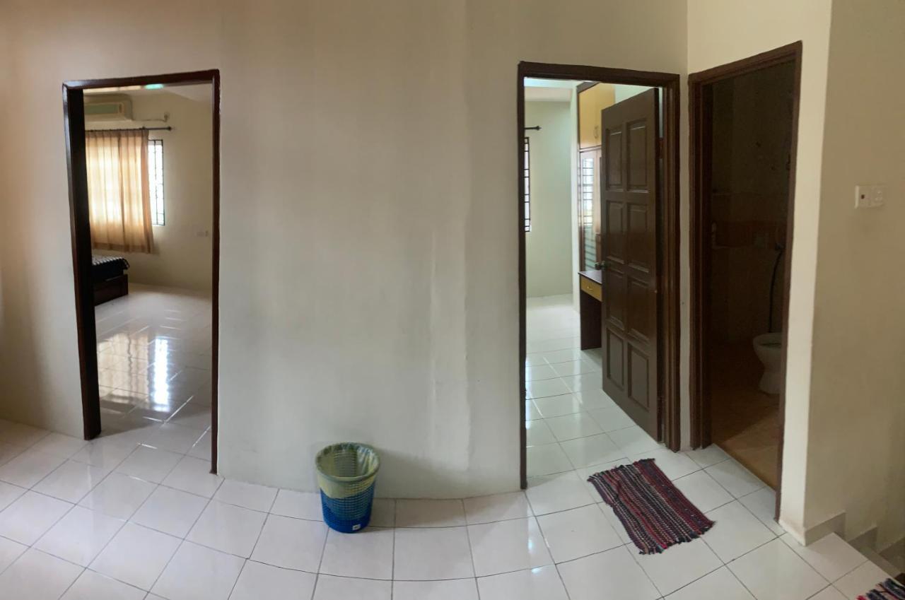 Awani Homestay Seberang Jaya Permatang Janggus Buitenkant foto